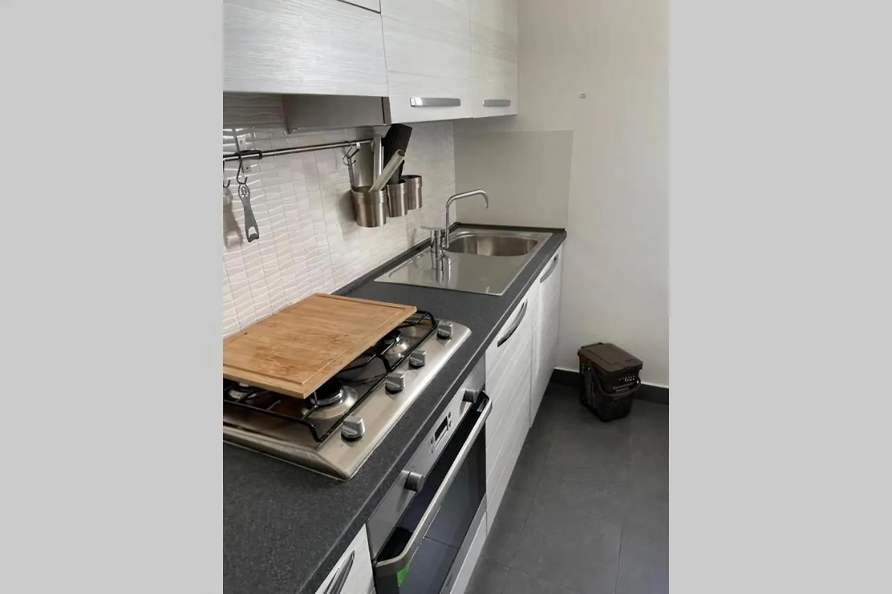 לצ'ה Nice House - Full Apartment 0*,  איטליה