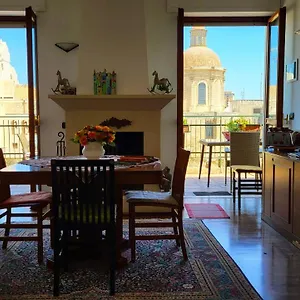  Oda ve Kahvaltı Attico Barocco